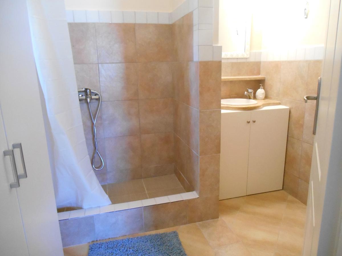 Arapakis Apartment 2 Aegina Dış mekan fotoğraf